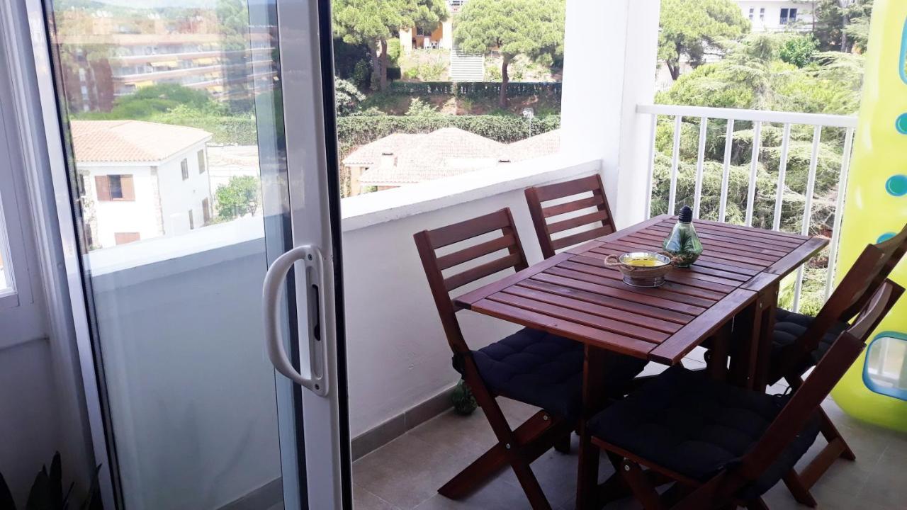 One Bedroom Flat In Fenals Lloret De Mar For 4 People Exterior foto