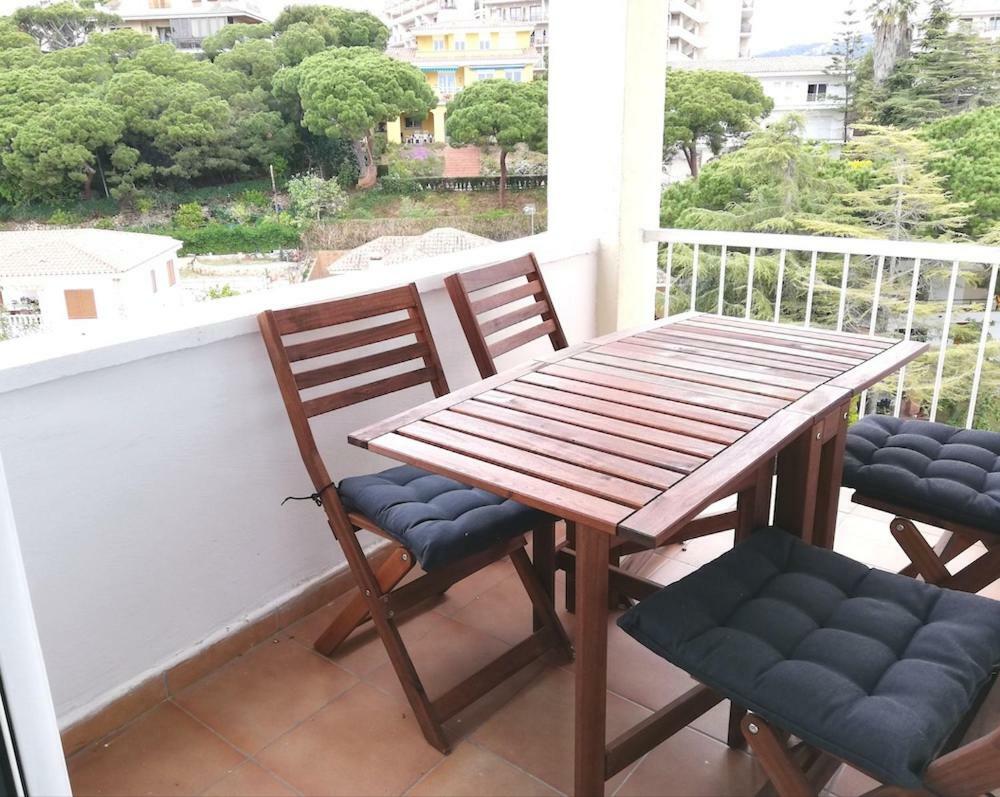 One Bedroom Flat In Fenals Lloret De Mar For 4 People Exterior foto